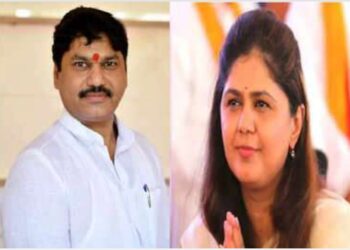 भाऊ-बहिणीचा 'सहकार' पॅटर्न; वैद्यनाथ कारखान्याच्या अध्यक्षपदी पंकजा, उपाध्यक्षपदी धनंजय मुंडेंचा मोहरा 5 image editor output image1823022314 1687169248191