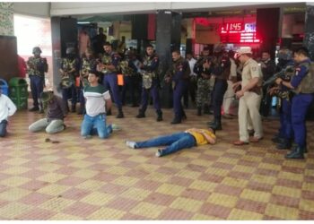 image editor output image 644680086 1690036385475