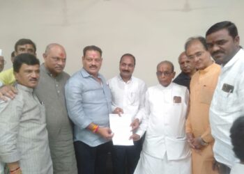 हिमायतनगर काँग्रेस तालुका अध्यक्षपदी सूर्यवंशी तर शहराध्यक्षपदी संजय माने यांची फेरनिवड..<br />👉🏻 आमदार जवळगावकर यांनी दिला निष्ठावंत कार्यकर्त्यांना न्याय.. 7 IMG 20230822 WA0070