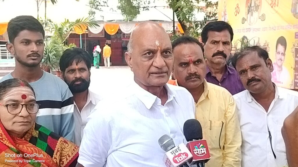 श्रावणाच्या पहिल्या सोमवारी श्री परमेश्वर मंदिर देवस्थानचे दर्शन घेण्यासाठी अलोट गर्दी... 3 IMG20230820125854 01