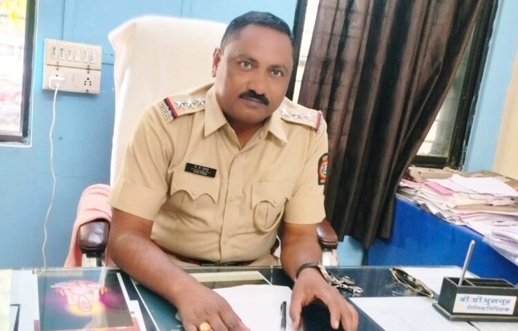 हिमायतनगर पोलीस स्टेशन हद्दीतील 14 गुन्हेगारावर हद्दपारीची कारवाई :- पो.नि.भुसनुर 1 IMG 20230926 WA0076