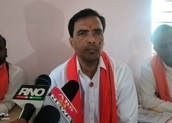 भाजपाच्या खोटारडेपणाचा पाढा जनतेसमोर मांडणार :- सचिन चराटे पाटील<br />👉🏻ठाकरे गटाच्या शिवसेनेची<br />" होऊ दे चर्चा "अभियानाची हिमायतनगरात सुरुवात… 3 IMG20230917142644 01