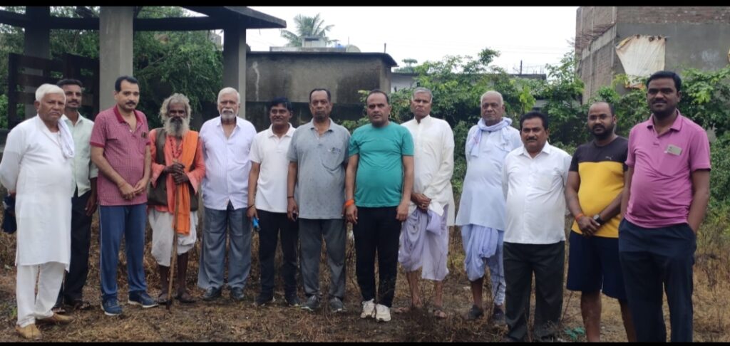 हिमायतनगर शहरातील लकडोबा चौक येथील हिंदू वैकुंठ स्मशानभूमी विकासाच्या वाटेवर...👉🏻वैकुंठ समशान भूमी समितीकडून उद्या स्वच्छांजली कार्यक्रमाचे आयोजन... 3 IMG 20230930 171132