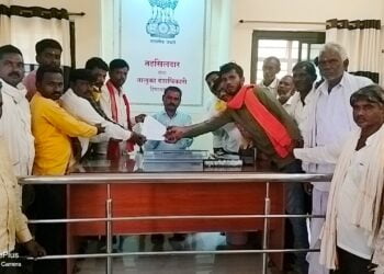 हदगाव हिमायतनगर तालुक्यातील कोळी, महादेव कोळी समाजातील जातीचे प्रमाणपत्र तात्काळ देण्यात यावे... 2 Picsart 23 10 30 15 03 57 320