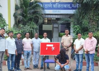 गावठी पिस्टल विक्री करण्यासाठी आणलेल्या आरोपीस पिस्टलसह अटक : पोलीस ठाणे वजीराबाद गुन्हे शोध पथकाची कामगिरी 9 image editor output image 246381348 1696684940196