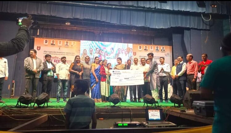 जिल्हा क्रीडा अधिकारी कार्यालयद्वारा आयोजीत<br />विभागस्तरीय युवा महोत्सवात नांदेडचे वर्चस्व 1 image editor output image1550819814 1702133822671