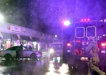 Joe Biden Security Lapse : अमेरिकेचे राष्ट्राध्यक्ष जो बायडन यांच्या सुरक्षेत मोठी चूक; अज्ञात कार ताफ्याला धडकली