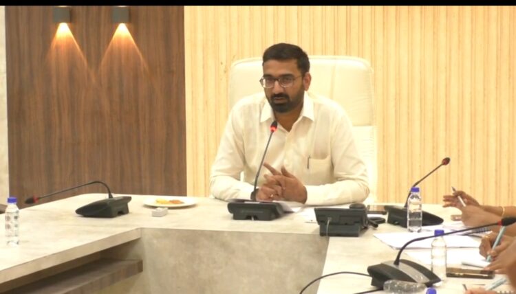 लोकसभा विधानसभा निवडणुकीत 75 टक्के मतदान होईल अभिजित राऊत 1 image editor output image 1458988614 1706003975520