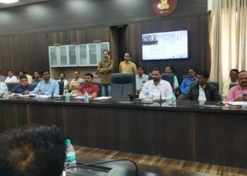 <em>मराठा आरक्षणाबाबत सर्वेक्षणासाठी जिल्हा प्रशासनाची जय्यत तयारी</em> प्रशिक्षण व आढावा बैठक संपन्न 6 image editor output image1086110491 1705843929520