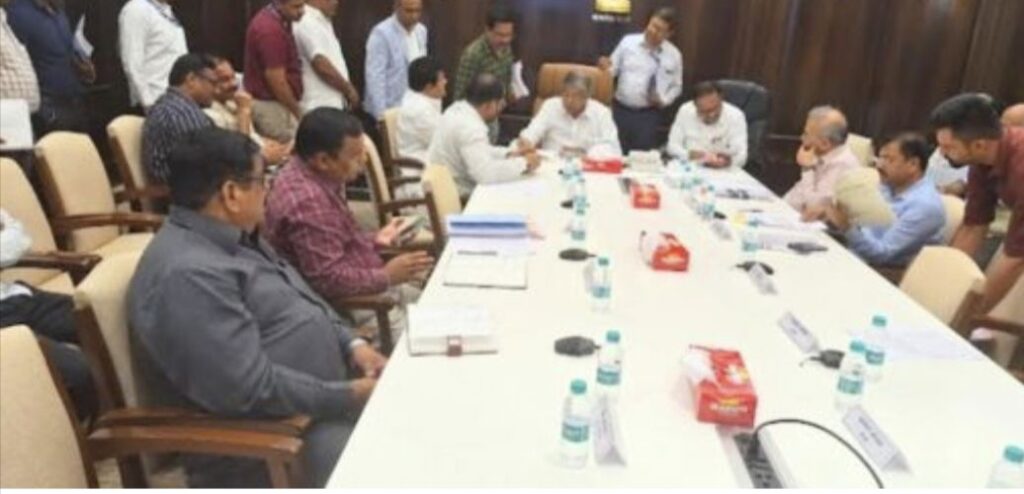 त्या’ महाविद्यालयांना अनुदान मिळण्याचा मार्ग मोकळा, आठ दिवसांत प्रस्ताव सादर करण्याचे उच्च व तंत्रशिक्षण मंत्र्यांचे निर्देश ! 1 img 20240109 2328424360212306741062039