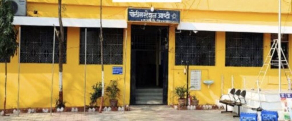 विद्यार्थ्याला महाविद्यालयातच विष पाजले, चौघांनी हात पाय धरले तर दोघांनी विष पाजले !<br />बीड जिल्ह्यातील खळबळजनक घटना !! 1 img 20240123 1958453399314549773281049