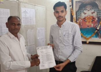 हिमायतनगर शहरातील मुख्य रस्त्यावरील पथ दिवे तात्काळ सुरु करा :- माजी नगरसेविका सौ. सुरेखा सदाशिव सातव 1 IMG 20240301 103234