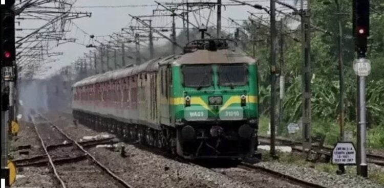 नांदेड विभागात मिरखेल ते मालटेकडी धावली विद्युत रेल्वे दक्षिण रेल्वेकडून सीआरएस पूर्ण 1 image editor output image 1863596 1711795384559