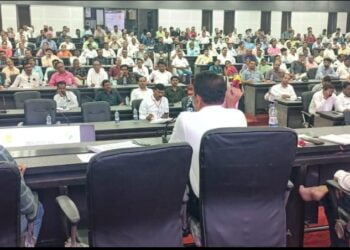 image editor output image 1077722128 1712761770004