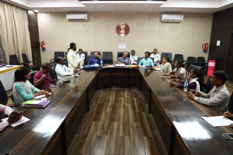 एमसीएमसी समितीची बैठक संपन्न 1 image editor output image1473969881 1712059852106