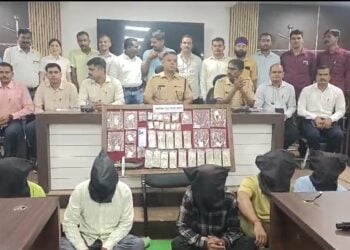 आंतर राज्यीय दरोडयात टोळीतील 06 आरोपींना 34,88,461/- रुपयाचे मुद्देमालासह अटक 8 image editor output image 668978990 1719236794357