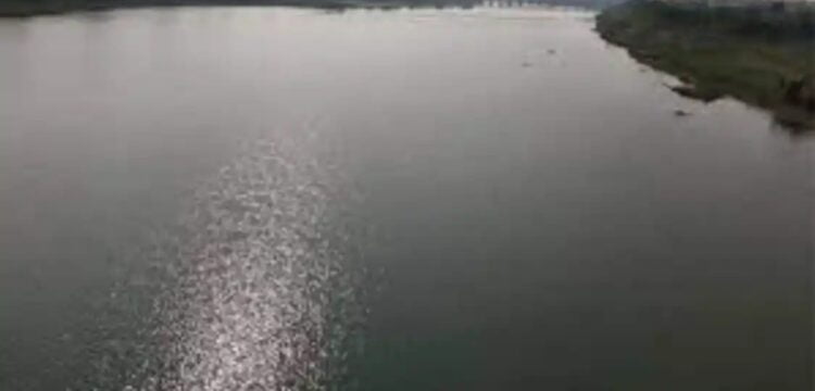 गोदावरी'त उडी मारून तरुणाने संपविले जीवन;आरक्षण, बेरोजगारीने होता उद्विग्न 1 image editor output image 718619257 1718621216959