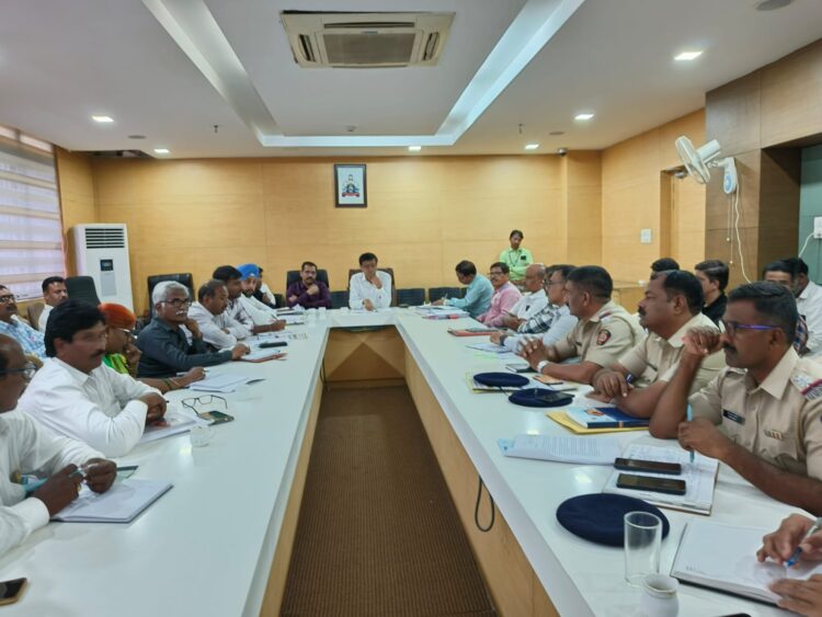 बकरी ईदच्या पार्श्वभुमीवर महापालिकेत समन्वय बैठक संपन्न 1 image editor output image1157842492 1718285839367