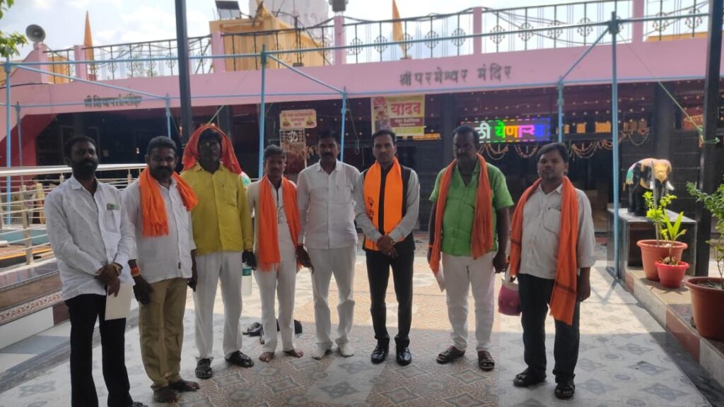 खा.आष्टीकरांचा विजय हा निष्ठावंत शिवसैनिक व कार्यकर्त्यांचा विजय : समन्वयक ॲड. परमेश्वर पांचाळ हिमायतनगर येथील विधानसभा आढावा बैठकीत प्रतिपादन. 3 img 20240617 wa00692782883460736687514