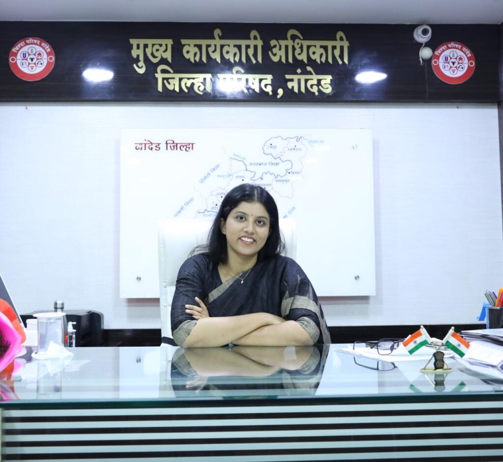 बुके, हार-शाल नकोत, शालेय साहित्य द्यामुख्य कार्यकारी अधिकारी मीनल करनवालयांचे आवाहन 1 IMG 20240723 WA0020