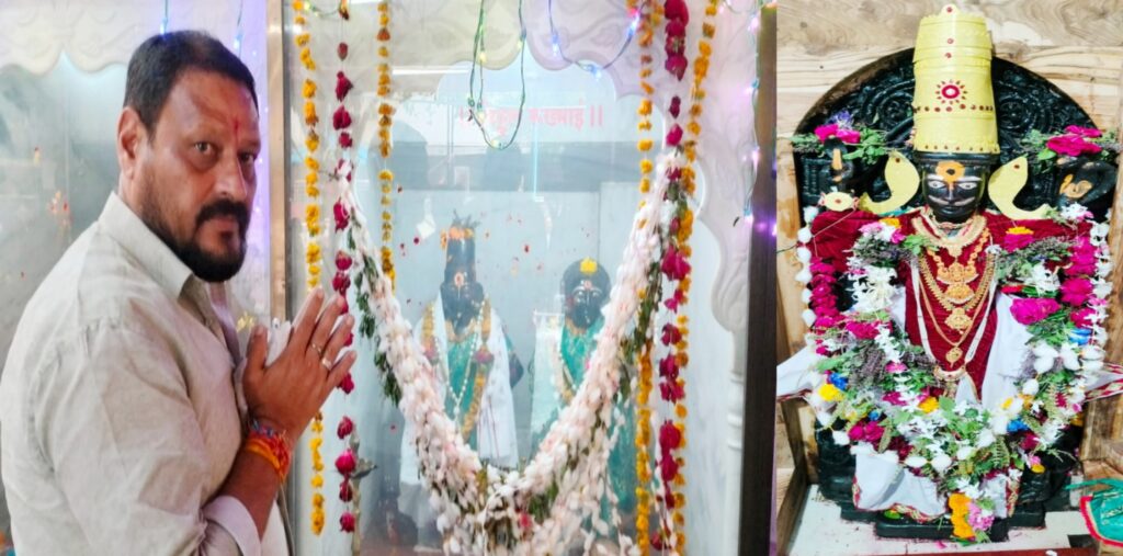 <font style="vertical-align: inherit;"><font style="vertical-align: inherit;">आषाढी एकाभक्त श्री देवस्थान येथील विठू रायाचे नेते यांनी मनोभावे दर्शन घेतले.</font></font> <font style="vertical-align: inherit;"><font style="vertical-align: inherit;">मंदिर भगवान भाविकांची अलोट व</font></font><font style="vertical-align: inherit;"><font style="vertical-align: inherit;">न्यापारी</font></font>. 2 Picsart 24 07 17 16 49 22 755