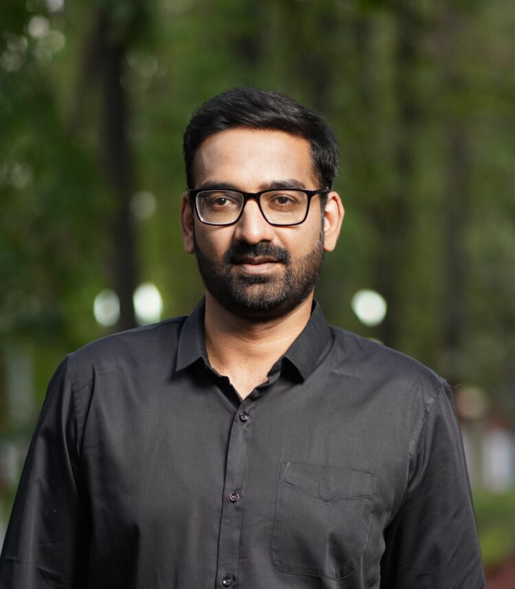 मुख्यमंत्री-माझी लाडकी बहीण योजनेच्या अंमलबजावणीसाठी नांदेड जिल्ह्यामध्ये ८ जुलै पासून शिबिरांचे आयोजन: जिल्हाधिकारी अभिजीत राऊत 1 image editor output image1071999030 1720113130334