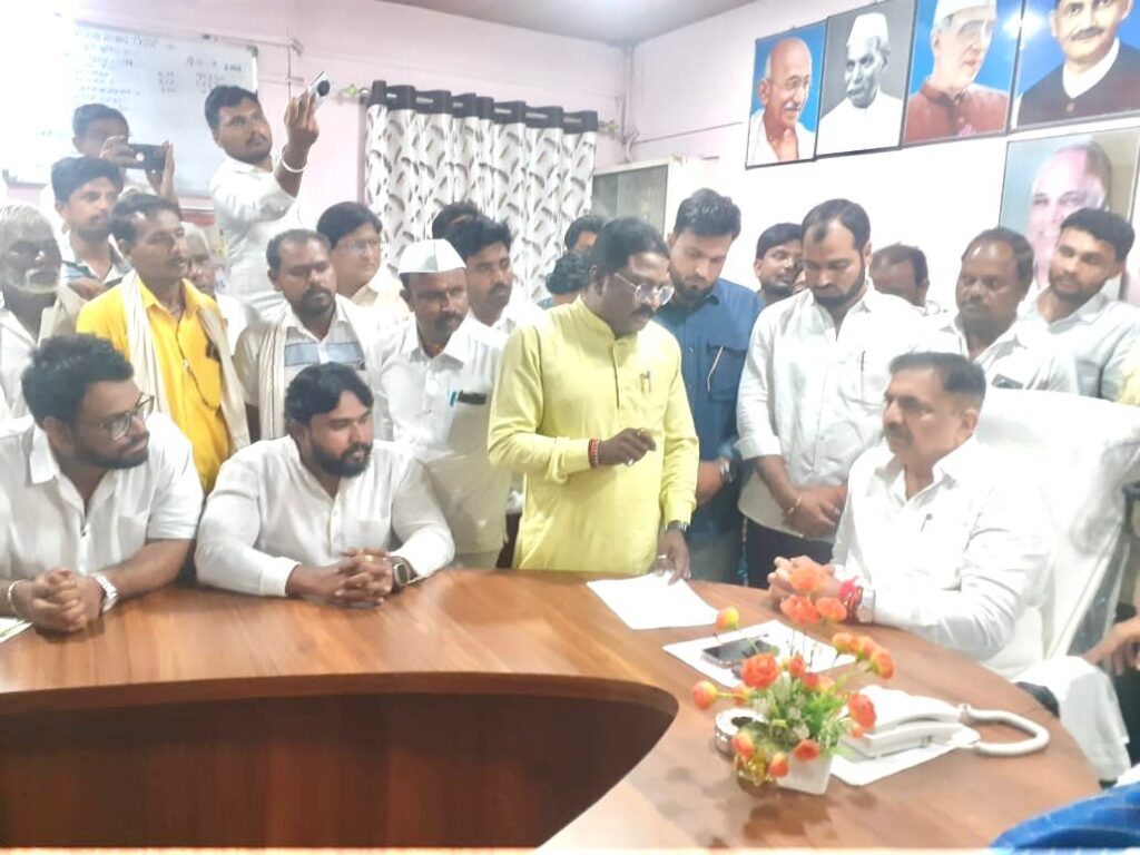 नांदेड उत्तर विधानसभा मतदारसंघ राष्ट्रवादी शरदचंद्र पवार पक्षाकडे घ्यावा गणेश तादलारकर यांच्यासह शिष्ठमंडळाची प्रदेशाध्यक्ष जयंत पाटील यांच्याकडे आग्रहाची मागणी.. 1 IMG 20240818 WA0005