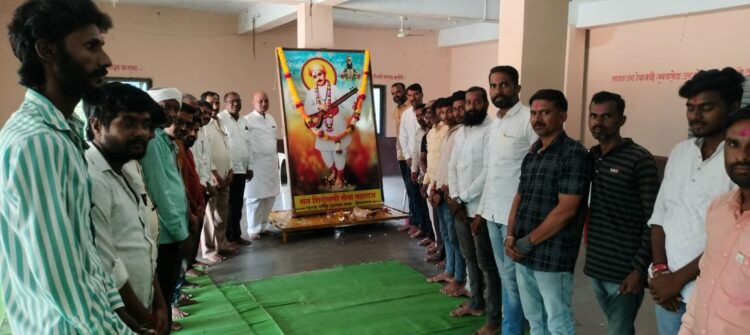 हिमायतनगर येथे संत शिरोमणी सेना महाराज यांची पुण्यतिथी साजरी 1 image editor output image 809992251 1725112931459