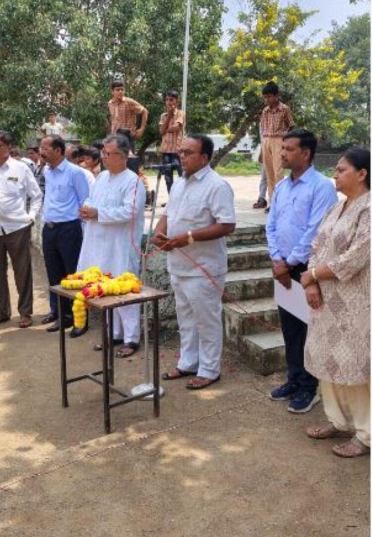 श्यामलाल हायस्कूलमध्ये क्रीडा सप्ताह चे उद्घाटन संपन्न 1 image editor output image 1399348004 1727113595041