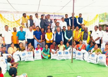 पूरग्रस्तांसाठी लायन्स इंटरनॅशनल च्या वतीने दहा हजार डॉलरची मदत.. 3 image editor output image 1615097926 1725976000550