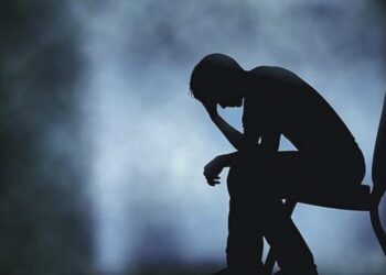 तरुणाने सुसाइड नोट लिहिली, ४० सेकंदांचा व्हिडीओ पोस्ट केला अन् गळफास घेतला धक्कादायक घटना 5 image editor output image 1829288348 1726899285557