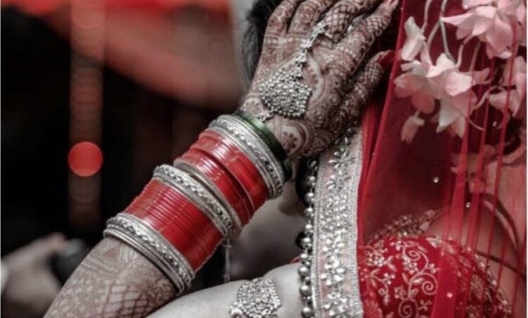 लग्नाच्या तीनच दिवसांत नवरी घरातून बेपत्ता कन्नडची येथील घटना 1 image editor output image 1962988672 1726820487055