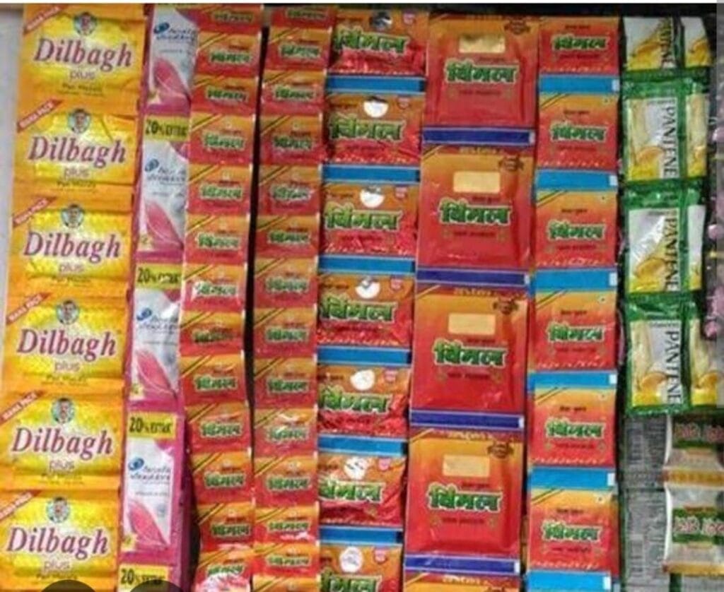 तामसा शहरात मोठ्या प्रमाणात गुटखा विक्री सुरू पोलिसांचे अर्थपूर्ण दुर्लक्ष ? 2 img 20241214 wa02187543579336255912399