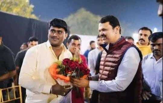 पत्रकारितेतून समाजसेवा करणारे युवा पत्रकार नागेश शिंदे 1 image editor output image1731372795 1742025077848