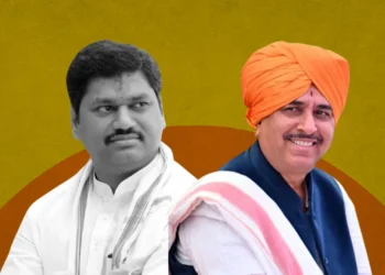 नामदेव शास्त्री यांच्याकडून पुन्हा धनंजय मुंडे यांची पाठराखण