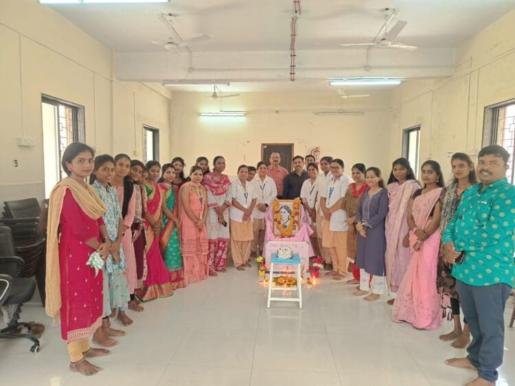 धर्माबाद ग्रामीण रुग्णालयात 'जागतिक परिचारिका दिन' साजरा 1 image editor output image355674971 1747188662557