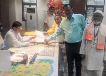 नागरिक कृती समितीने नागरी सुविधांसाठी नांदेड मनपा आयुक्तांना दिले धरणे आंदोलनाचे निवेदन 7 image editor output image914631584 1746536847877