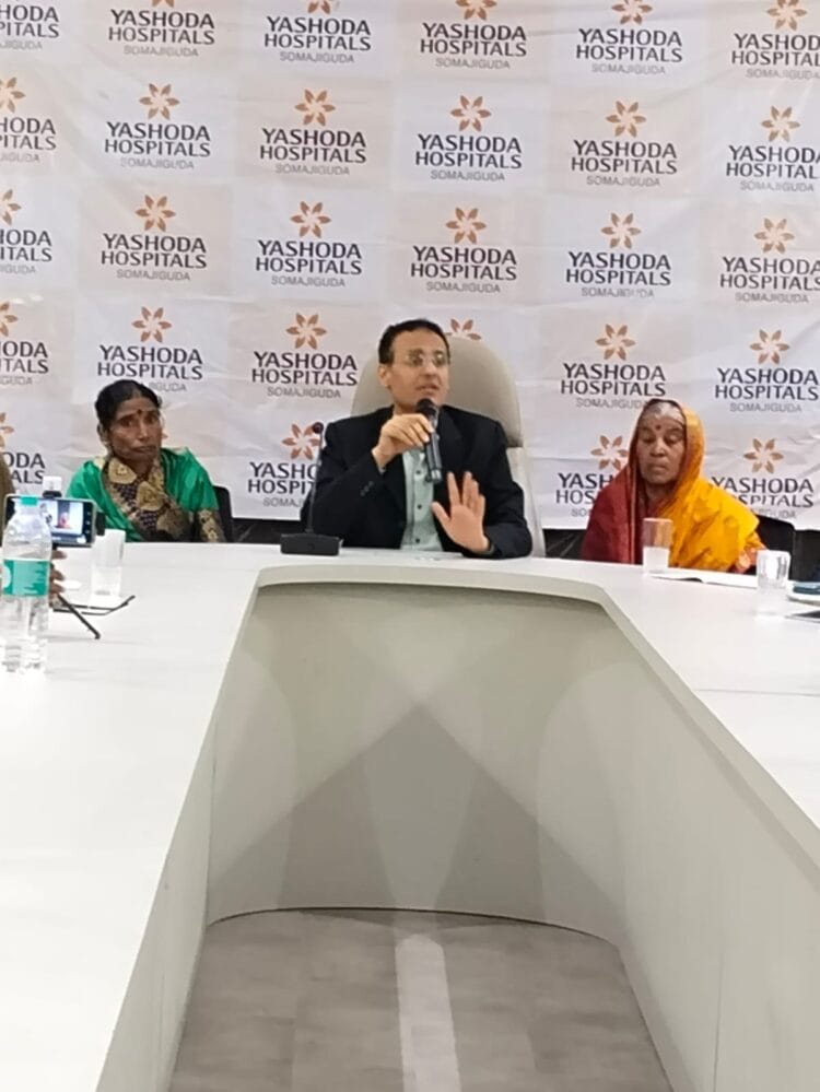 सर्जिकल ऑनकॉलाजिस्ट (कर्करोग तज्ञ) डॉ. सचिन मर्दा यांच्या प्रयत्नांना यश : थायमोमा आणि गुदव्दार कॅन्सर या दुर्मिळ कर्करोगावर उपचार 1 image editor output image 985731206 1757741339328