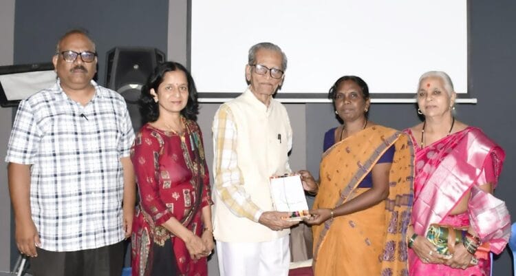 “वाटा पळवाटा : रंगभूमी ते विचारभूमी” कार्यक्रम उत्साहात संपन्न 1 image editor output image2116694496 1757498206395