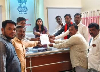 अतिवृष्टीमुळे हिमायतनगर तालुक्यातील शेतकऱ्यांना सरसकट नुकसान भरपाई देण्यात यावी …. प्रहार जनशक्ती पक्ष 7 img 20250929 wa02175468786007811097262