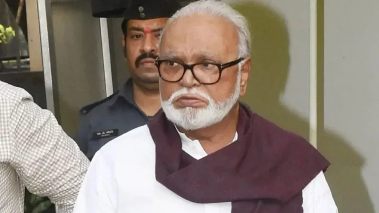 राष्ट्रवादीच्या विलीनीकरणाची एवढी घाई कशाला? छगन भुजबळ यांचा सवाल; सुनेत्रा पवार आणि नरहरी झिरवळ प्रकरणावरही केले महत्त्वाचे भाष्य 1 image editor output image 1962033257 1771171053094